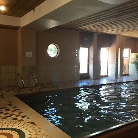 Superbe 8 Personnes Au Pied Des Pistes Appartement Oz